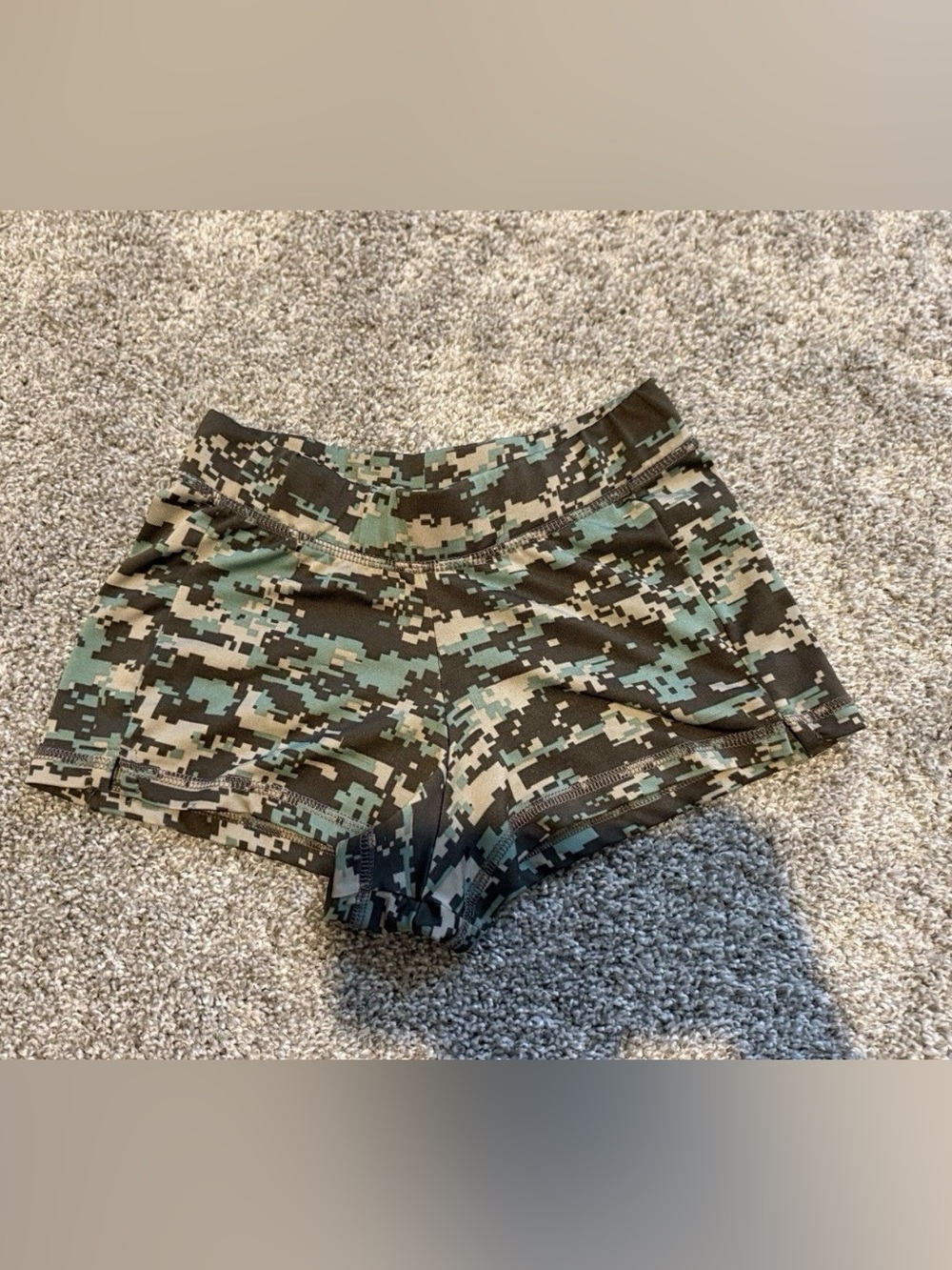 Women's Digital Camo mini Shorts - Green Print